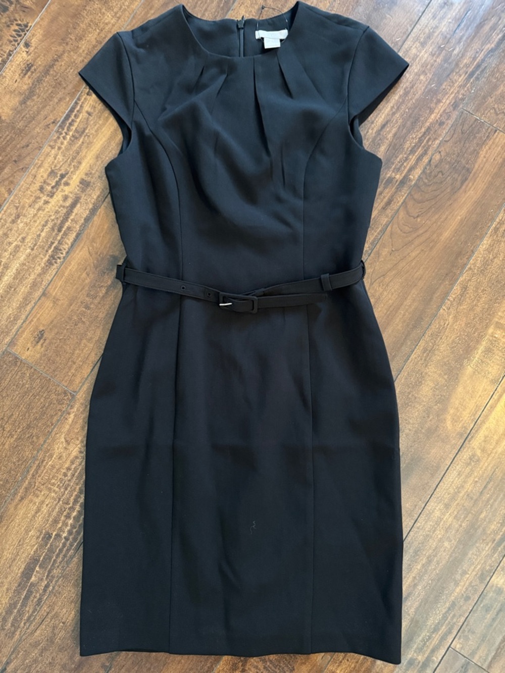 H&M Classic Black Cap-Sleeve Sheath Dress with Belt size small
